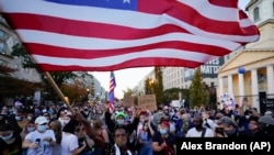 Изборни прослави и протести во САД