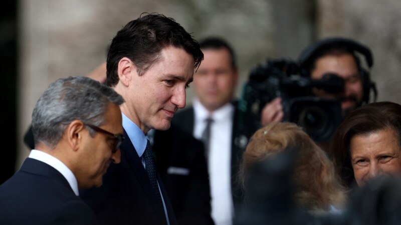 Trudeau Among Mourners At Aga Khan Memorial Service In Lisbon