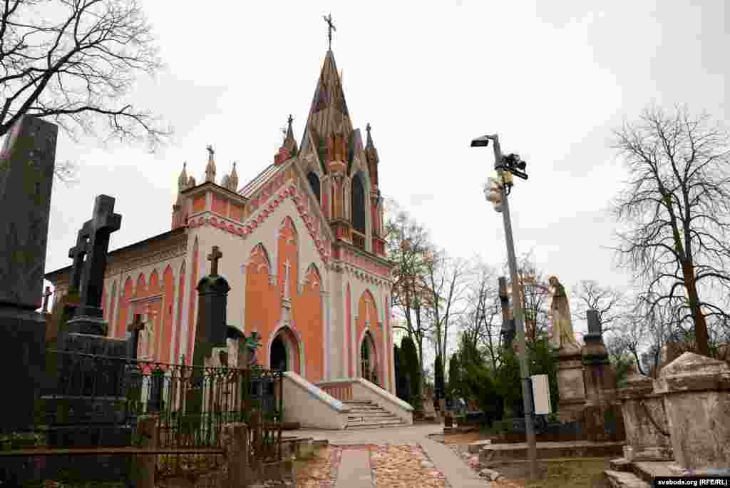 Капліца Кастуся Каліноўскага і іншых паўстанцаў на могілках Росы ў Вільні.