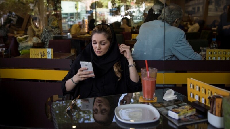 Spune-ți părerea și îți vei pierde dreptul de a-ți folosi telefonul: Iranul le blochează SIM-urile celor nemulțumiți
