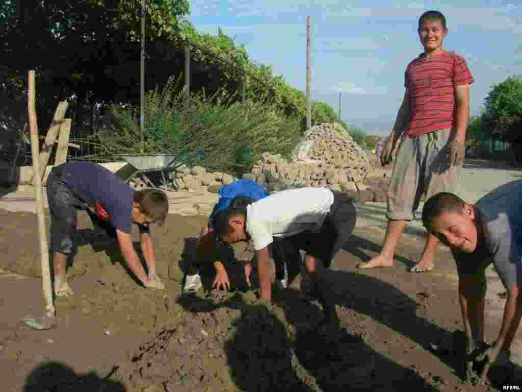 Тифливу домони модар... #9