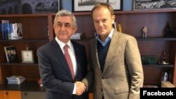 Belgium -- Former European Council President Donald Tusk (R) and former Armenian President Serzh Sarkisian meet in Brussels, March 5, 2020.