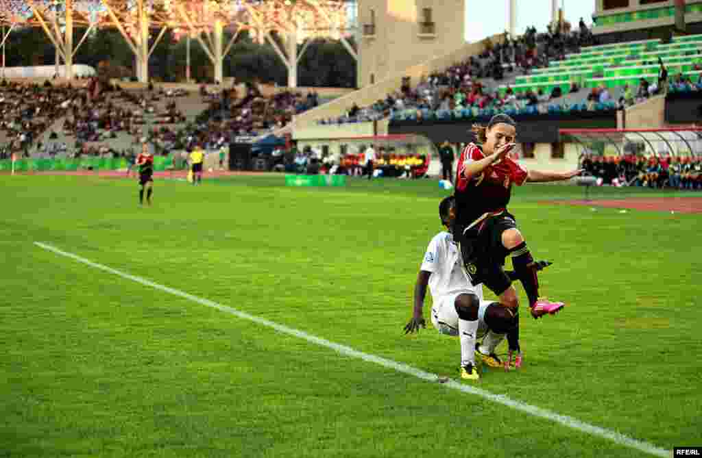 Qana 1-0 Almaniya #14