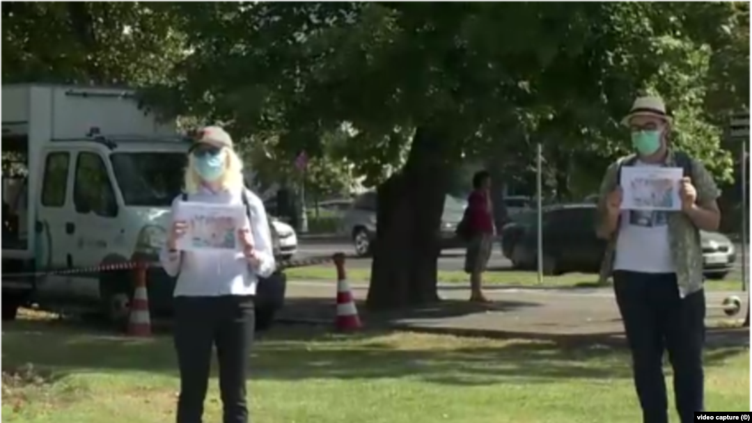 Protest al elevilor în fața Guvernului României