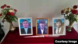 Ноболиғони 16-сола Муслиҳиддин Мирзошавкатзода, Муҳаммадхон Асадхонзода, Ҳадятулло Сулаймонов дар садамаи 29 май ҷон доданд. Акс аз саҳифаи фейсбукии МД ММВ Кохи варзишии Ланглиф