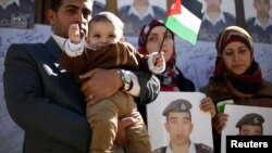 تصویر از فامیل پیلوت اردنی که توسط داعش زنده آتش زده شد