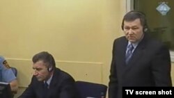 Ante Gotovina i Mladen Markač u sudnici 26. siječnja 2012.