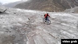 FILE: Pakistani woman cyclist Samar Khan bicycled 800 kilometers and crossed glaciers.