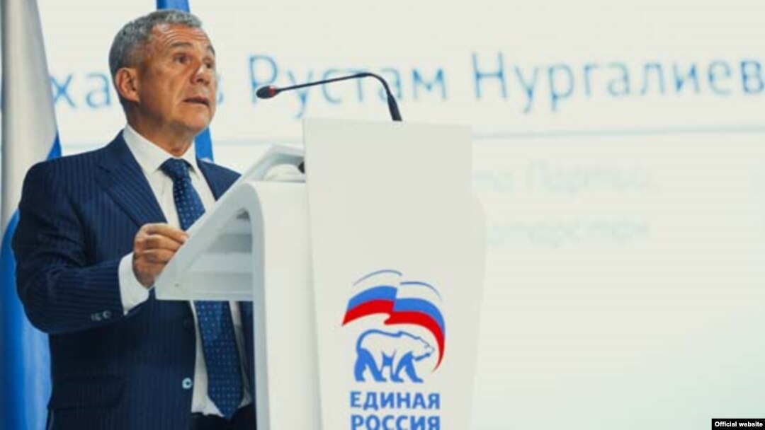 Рустам Минниханов