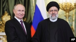Ruski predsjednik Vladimir Putin i iranski predsjednik Ebrahim Raisi, Moskva, 7. decembra 2023. 