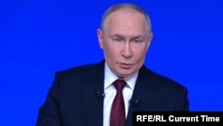 Владимир Путин выступает на "прямой линии" 19 декабря 2025 года