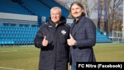 Анатолий Демьяненко (слева)