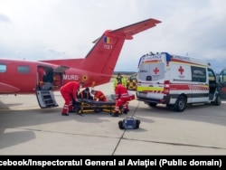 Avionul Piper se oprește la Timișoara, iar pacientul cu arsuri ajunge după câteva zile la Bruxelles, cu un avion militar.