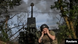 Український артилерист робить постріл по російських позиціях в Запорізькій області. 25 травня 2026 року