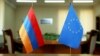 Armenia - Armenian and European Union flags displayed during negotiations in Yerevan, 4Nov2015.