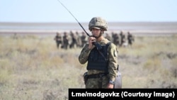 Военнослужаший армии Казахстана. Иллюстративное фото

