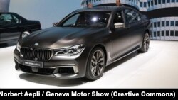 M760Li xDrive پرچمدار سری ۷ ب‌ام‌و است (رونمایی مطبوعاتی ایکس درایو در سال ۲۰۱۶)