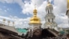 “Plumb në zemër”: Katedralja historike në Kiev digjet në një sulm të madh rus