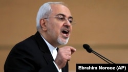 8-nji ýanwarda Tähranda geçirilen howpsuzlyk konferensiýasynda Eýranyň daşary işler ministri Mohammad Jawad Zarif beýleki döwletlere öz ýurdundaky durnuksyzlygy öjükdirmezlik barada duýdurdy.