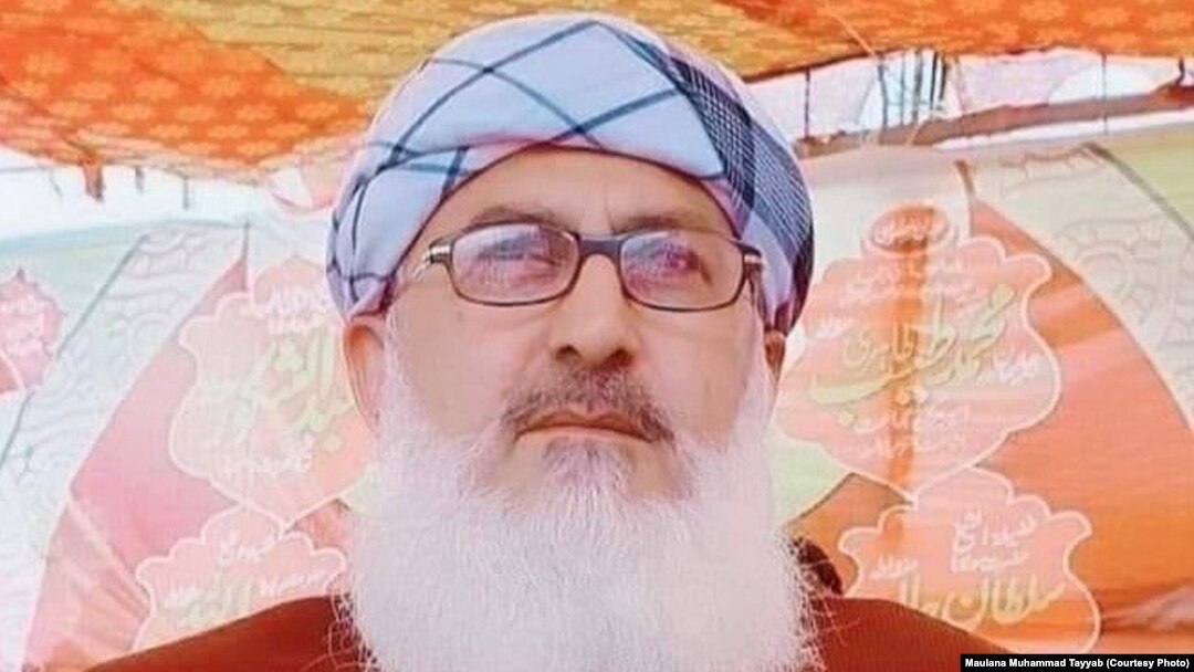 مولانا طیب وايي درس به هم د انټرنېټ له لارې ورکوي