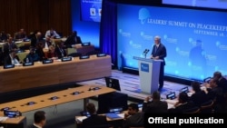 U.S. - Armenian President Serzh Sarkisian addresses a UN peacekeeping summit, New York, 28Sep2015.