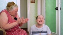  Legată de casă: 76 de ani fără o vacanță