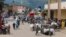 Mai multe țări africane, ca Rwanda (în imagine) au înăsprit controlul la frontieră de teama răspândirii virusului Ebola. 