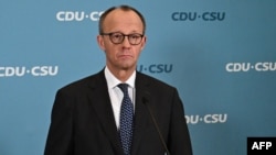 Friedrich Merz sajtótájékoztatója Berlinben 2025. március 14-én