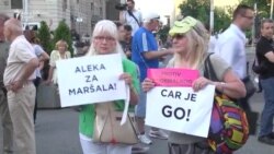 Protest protiv Vučića: 'Car je go'