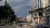 Донецк облусундагы Константиновка айылы Орусиянын аба соккуларынан кийин. 25-август, 2025-жыл. 