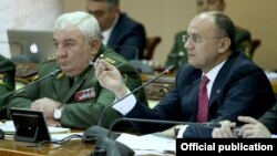 Սեյրան Օհանյան և Յուրի Խաչատուրով, արխիվ