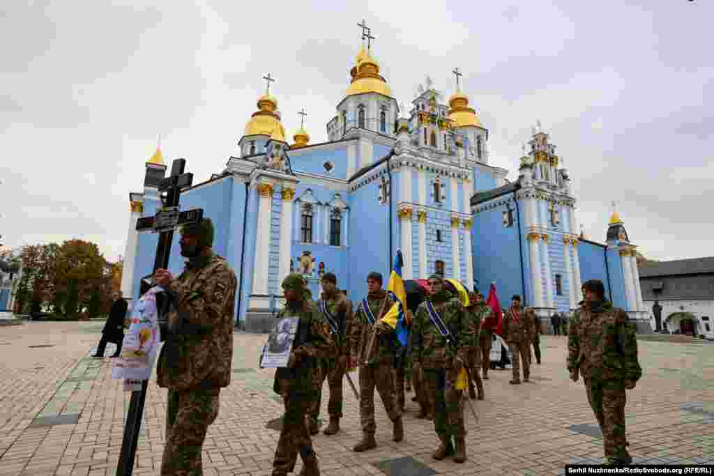 Побратими прийшли віддати шану командиру відділення ударних БПЛА батальйону &ldquo;Карпатська Січ&rdquo; Андрію Романюку