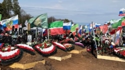 Түбән Кама зиратында сугышта үлүчеләр каберләре, социаль челтәрләр фотосы