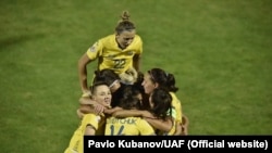 Жіноча збірна України з футболу здобула п'яту перемог поспіль та стала другою у турнірній таблиці