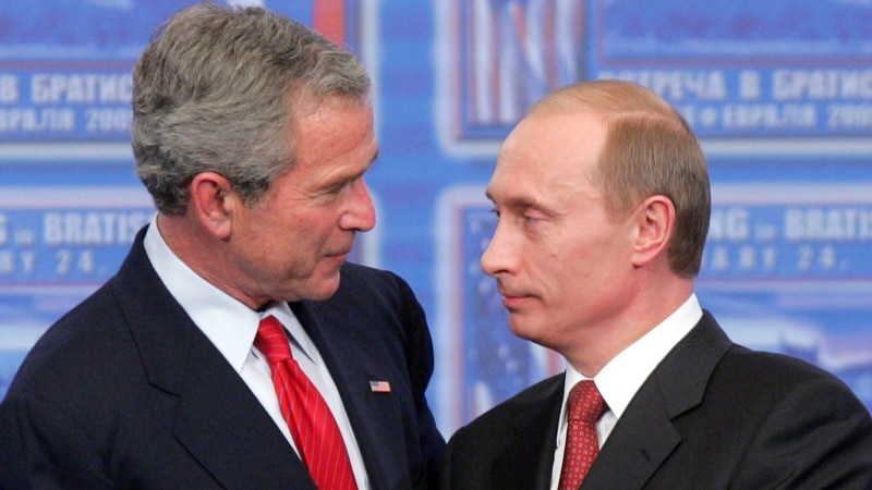 МЗС про переговори Буша й Путіна: президент РФ «заперечував право України на існування в 2001-му»