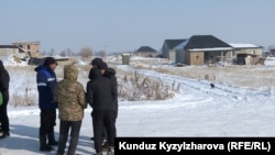 "Калктуу конуш" макамын алуу үчүн жергиликтүү тургундар буга чейин бир нече жолу Октябрь акимчилигине жана Бишкек мэриясына кайрылган.