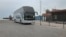 Туристический автобус на территории морского вокзала в Керчи. Крым, 2021 год