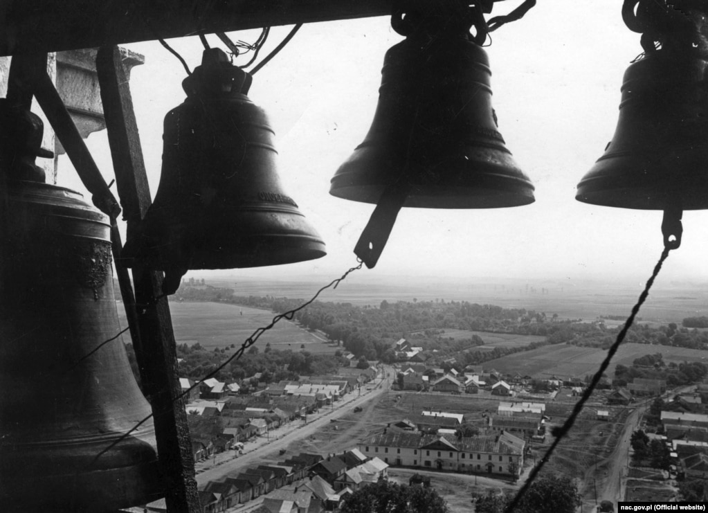Вигляд на Почаїв із дзвіниці Почаївської лаври. Фотографія періоду 1918–1933 років