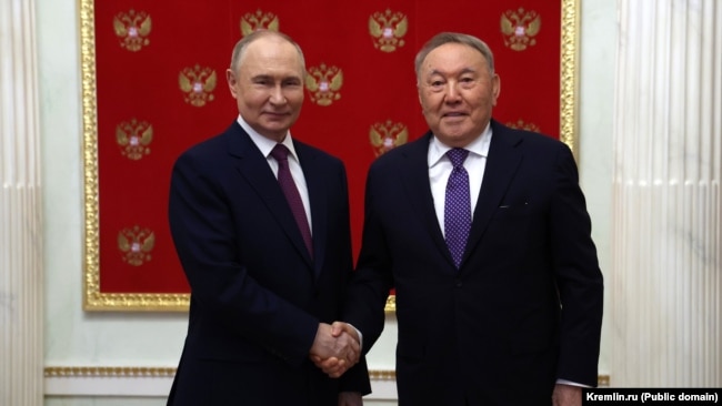 Vladimir Putin və Nursultan Nazarbayev