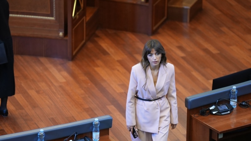 Ustavno sodišče pojasnilo postopke za ustanovitev parlamenta, LVV ponovno predlaga Haxhiujevo.