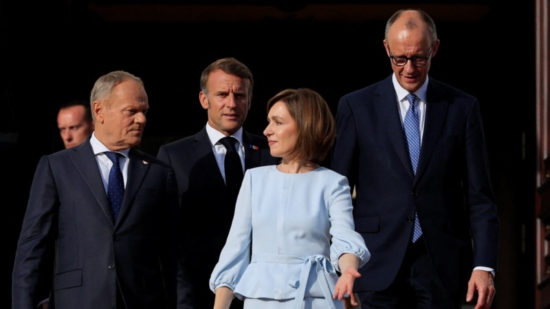 „Trei prieteni în vizită la prieteni”. Macron, Tusk și Merz sunt la Chișinău, de Ziua Independenței Republicii Moldova