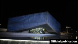 Президент Нацбанка предложил банкам полностью списать потребительские кредиты лицам, которые не в состоянии оплатить задолженность