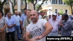 Ватан Карабаш, який вчинив спробу самоспалення, Сімферополь, 3 серпня 2018 року