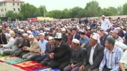 Ош шаарында окулган Айт намазы