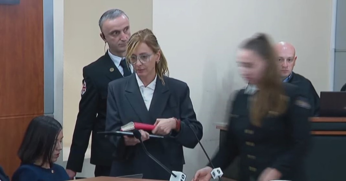 საკონსტიტუციო სასამართლოს სხდომიდან გააძევეს ხატია დეკანოიძე - ივანიშვილის დაკითხვის შუამდგომლობა არ დაკმაყოფილდა