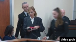 კადრი ვიდეოდან: ხატია დეკანოიძე ბიძინა ივანიშვილის მოწმის სახით დაკითხვის შუამდგომლობას აყენებდა. 