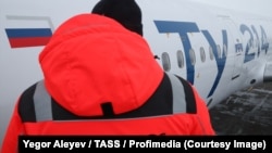 Самолет Ту-214