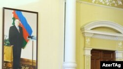 Ильхам Алиев на совещании, 9 марта 2011