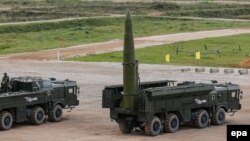 Комплексы «Искандер-М» на учениях в России. 2016 год.