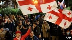 „ქართულ ოცნებას“ კანონპროექტის დაჩქარებული წესით მიღება უნდა, რაც იმას ნიშნავს, რომ შეიძლება დოკუმენტი კანონად ერთ კვირაში იქცეს.